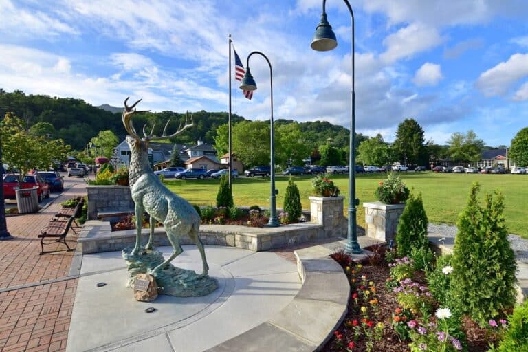 Banner Elk town center with its elk statue